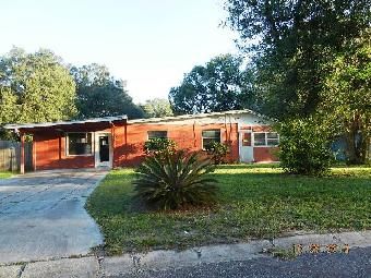 7044 King Arthur Rd, Jacksonville, FL 32211