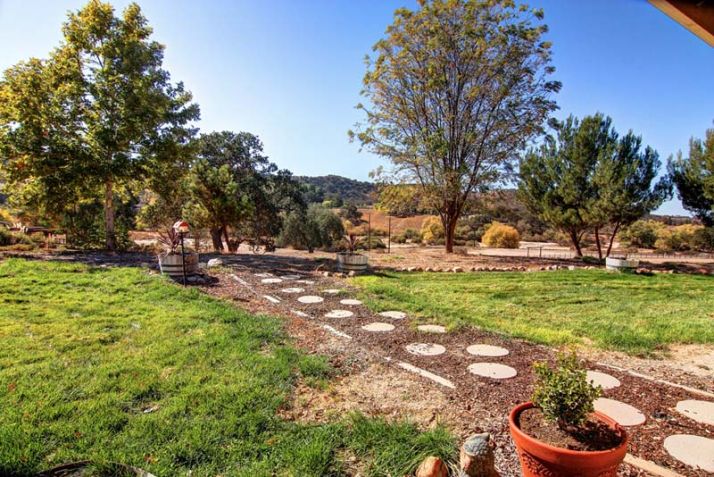 6310 Linne Road, Paso Robles, CA 93446