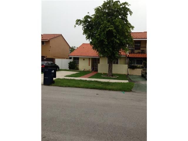 1511 SW 118 AV # B, Miami, FL 33175