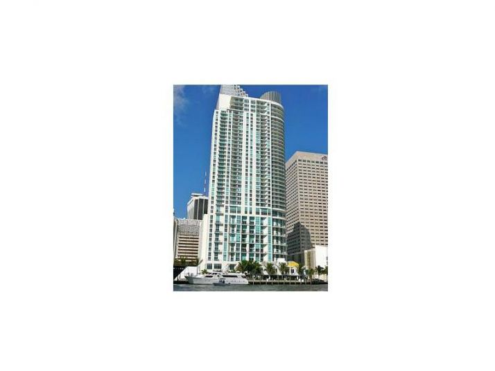 300 S BISCAYNE BL # L-826, Miami, FL 33131