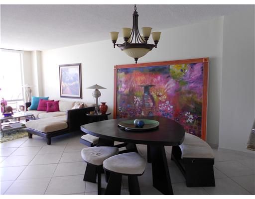 5601 COLLINS AV # 404, Miami Beach, FL 33140