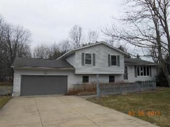 573 Hughes Dr, Tallmadge, OH 44278