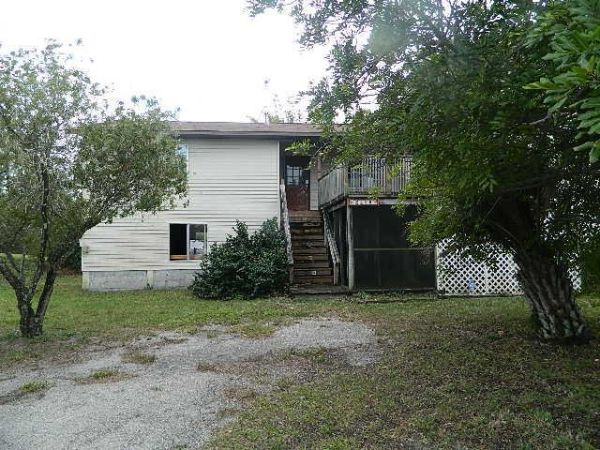 3411 22nd St Sw, Lehigh Acres, FL 33976