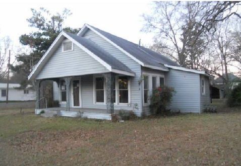 224 W Virginia Ave, Vivian, LA 71082