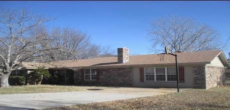 2703 S Garland St, Decatur, TX 76234