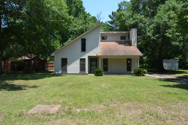 2728 Lost River Rd, Mobile, AL 36605