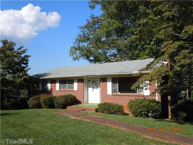 5311 Sunrise Ter, Winston Salem, NC 27105