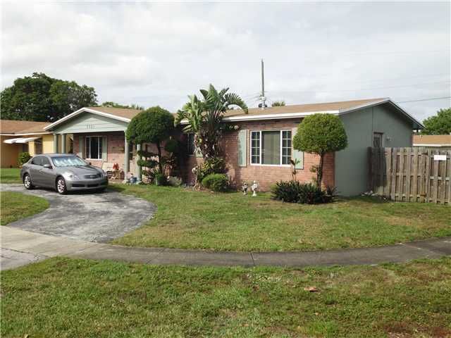 5821 NW 15TH CT, Fort Lauderdale, FL 33313
