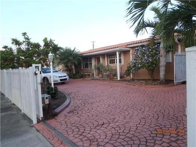 3435 SW 104 CT, Miami, FL 33165