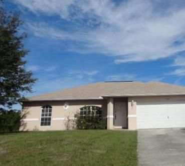 5006 Bywood Street, Lehigh Acres, FL 33971