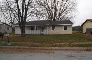 407 E. 12th Street, Brookston, IN 47923