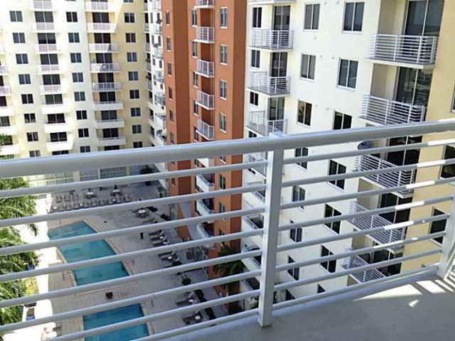 18800 NE 29 # 920, Miami, FL 33180