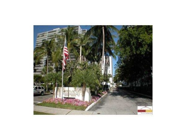 20515 E COUNTRY CLUB DR # 1949, Miami, FL 33180