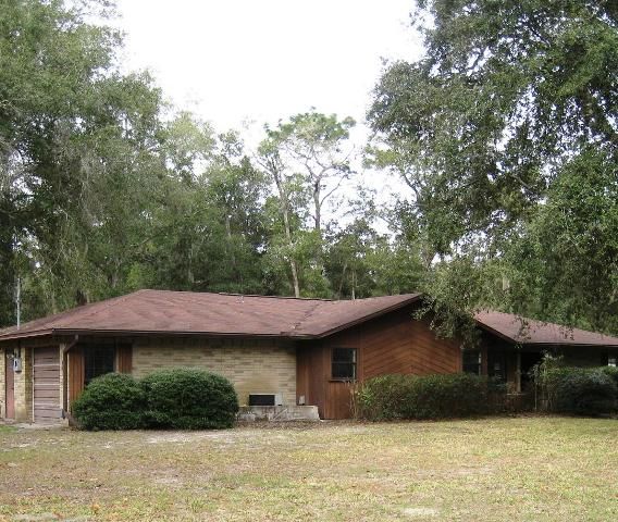 215 S E 28th St, Melrose, FL 32666