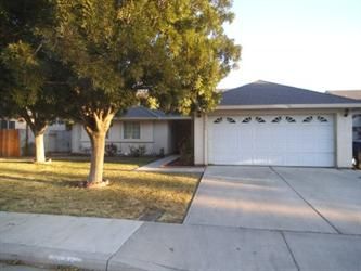 1658 Jones St, Dos Palos, CA 93620