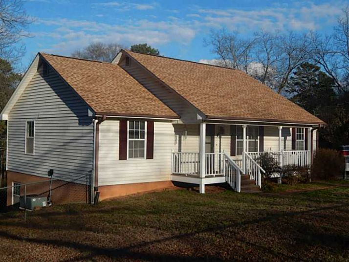 98 Baugh Street, Commerce, GA 30529