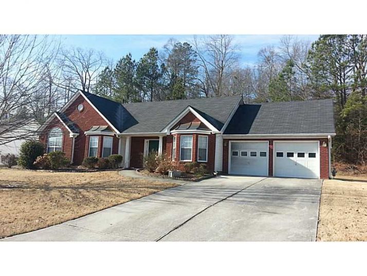 2315 Shady Oaks Drive, Loganville, GA 30052