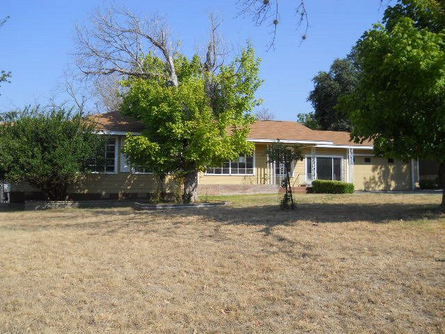 510 East Ln, Kerrville, TX 78028