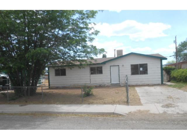 1411 Willow Dr, Milan, NM 87021