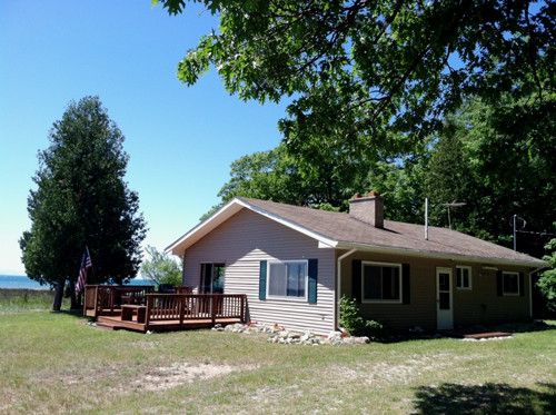 N2903 Oak Street, Saint Ignace, MI 49781