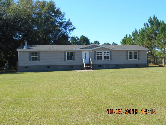 806 Pless Clifton R, Brooklet, GA 30415