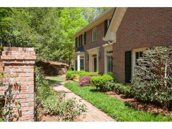 8195 Landing S, Atlanta, GA 30350