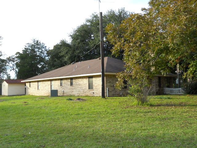 274 East River Road, Glenmora, LA 71433