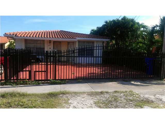 3074 SW 17 ST, Miami, FL 33145