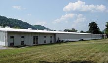 1189 N GRUNDY QUARLES HWY Gainesboro, TN 38562