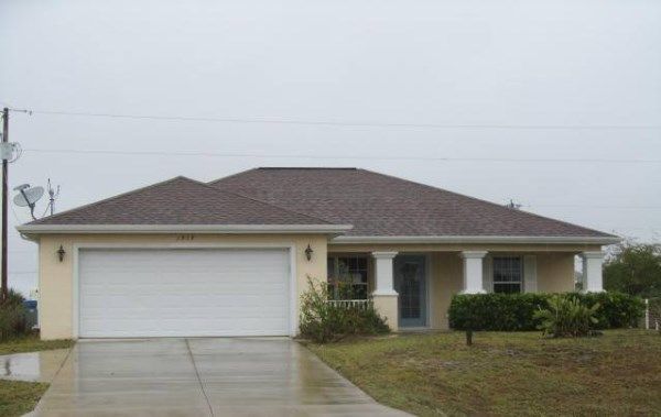 1919 Kismet Pkwy W, Cape Coral, FL 33993