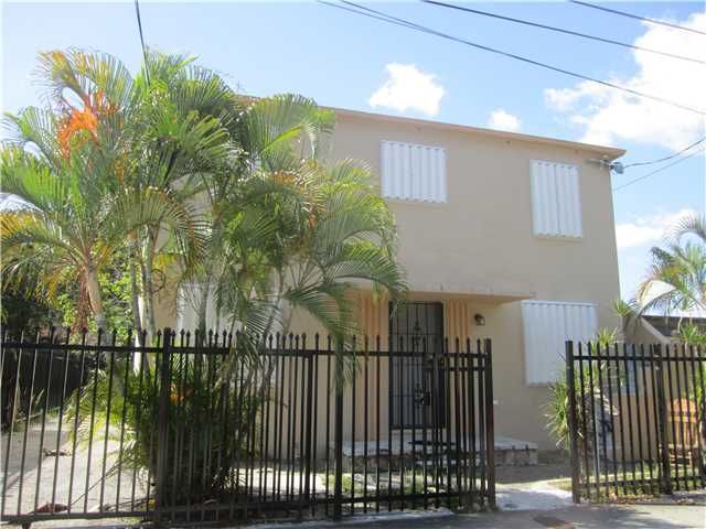 1040 NW 28 ST, Miami, FL 33127