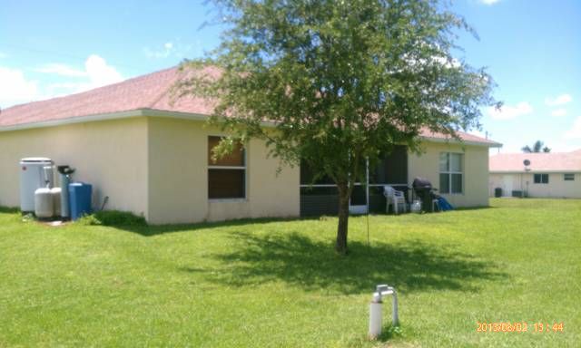 19 NW 28th St, Cape Coral, FL 33993