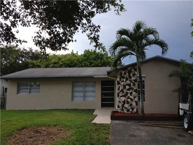 3140 NW 72ND TE, Hollywood, FL 33024