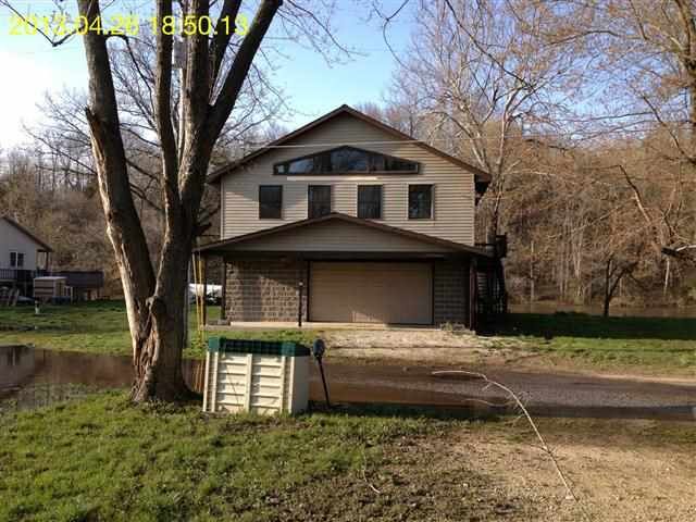 11779 W Tecumseh Bend Rd, Brookston, IN 47923