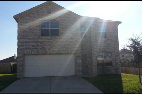 211 Brown St, Hutto, TX 78634