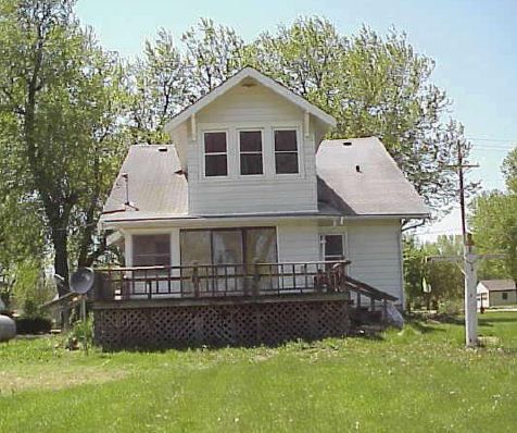 224 N Main St, Riley, KS 66531