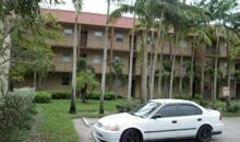 120 Sparrow Dr #106 West Palm Beach, FL 33411