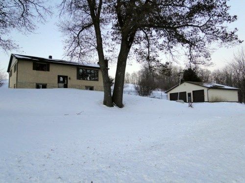 N7009 County Rd D, Holmen, WI 54636