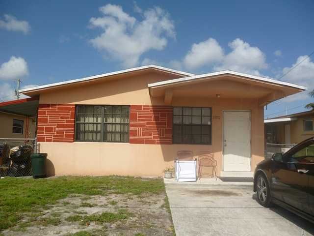 3370 W 8 AV, Hialeah, FL 33012