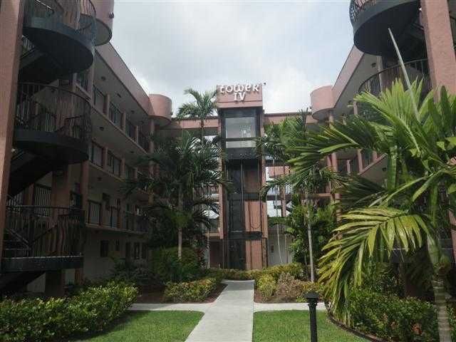 5440 W 21st Ct Apt 404, Hialeah, FL 33016