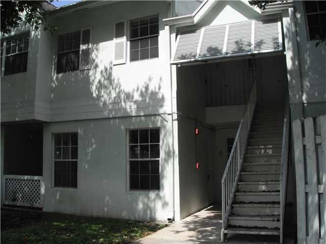 17325 Nw 67th Ct # 16o, Hialeah, FL 33015