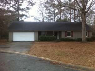 110 Pinewood Ct, Perry, GA 31069