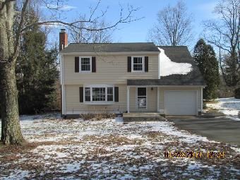 64 Hany Ln, Vernon Rockville, CT 06066