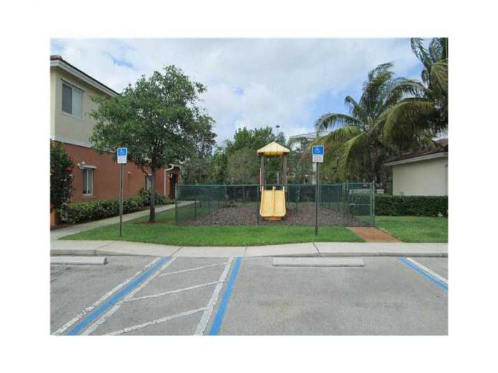 3340 PALOMINO DRIVE # 214, Hollywood, FL 33024