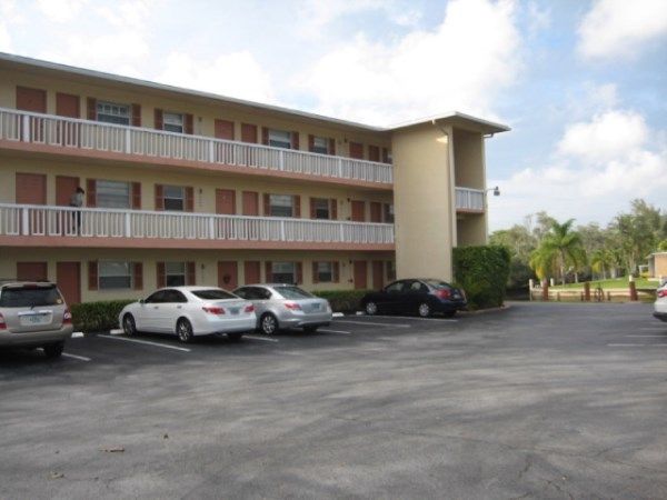 1400 NE 57th Ct Apt 203, Fort Lauderdale, FL 33334