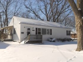 1580 W Losey St, Galesburg, IL 61401