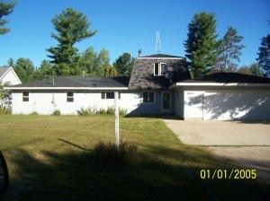 4002 Lake Manuka Rd, Gaylord, MI 49735