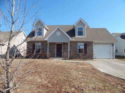 685 Holland Ridge Dr, La Vergne, TN 37086