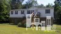 718 Cape Fear Dr, Burgaw, NC 28425