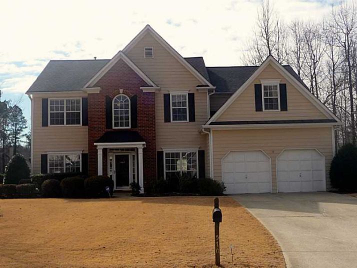 570 Kingsport Drive, Roswell, GA 30076